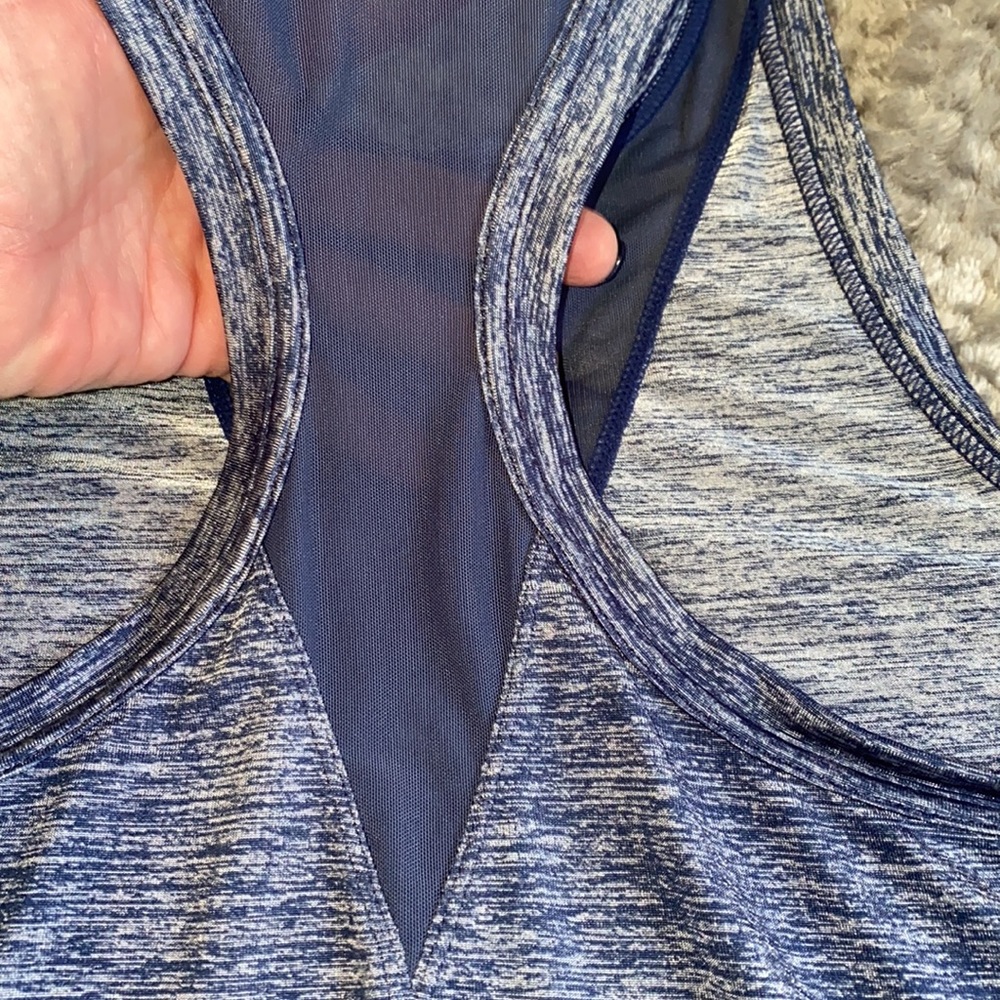 Athleta work out top - Picture 7 of 7